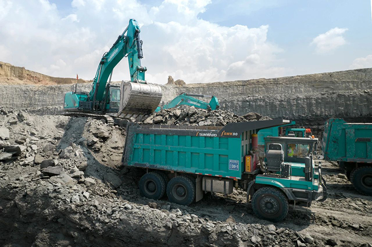 图集 | 征战矿山！yp街机智能绿色矿山成套装备“上将”云集