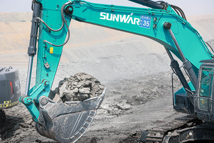 图集 | 征战矿山！yp街机智能绿色矿山成套装备“上将”云集