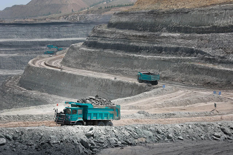 图集 | 征战矿山！yp街机智能绿色矿山成套装备“上将”云集