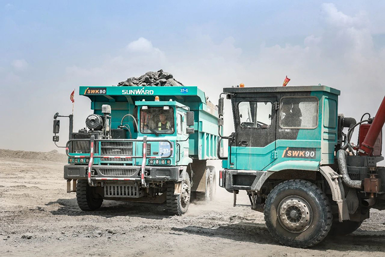 图集 | 征战矿山！yp街机智能绿色矿山成套装备“上将”云集