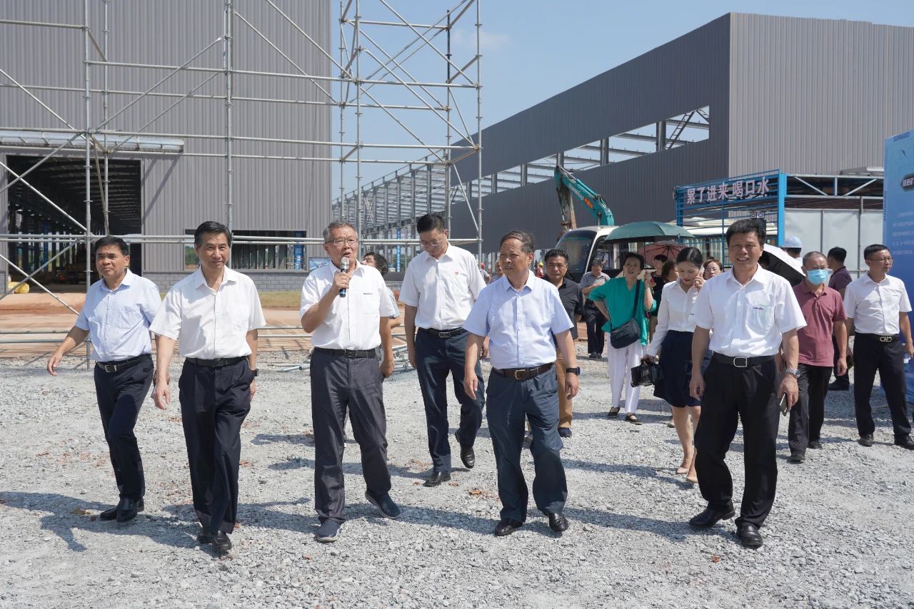 湖南省老科学手艺事情者一行到访yp街机智能