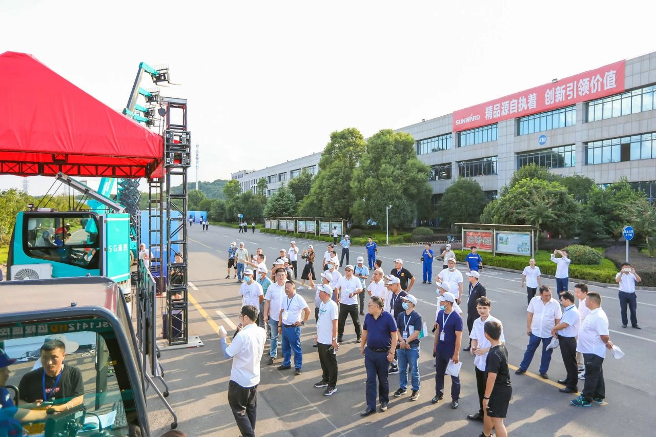 远程？？？？？？+仿真培训！全球首创5G？？？？？？胤抡媾嘌抵腔燮教ň柿料