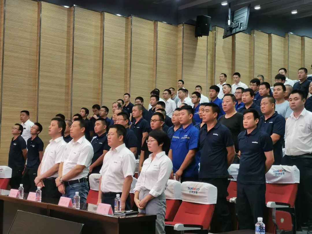 yp街机智能挖掘机事业部启动2021效劳手艺评定暨效劳万里行总结大会