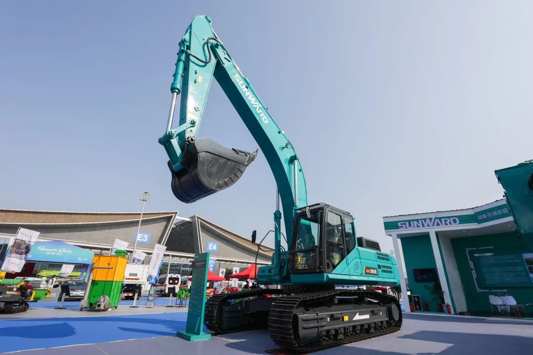 亮相中非经贸展览会！yp街机智能尽展工程机械国产品牌魅力