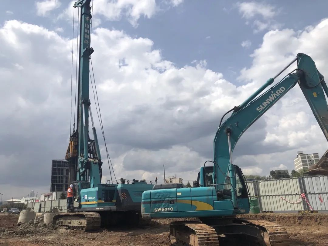 亮相中非经贸展览会！yp街机智能尽展工程机械国产品牌魅力