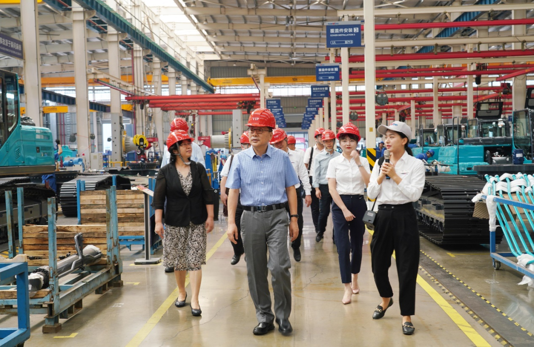 中国出口信用包管公司向导一行调研yp街机智能