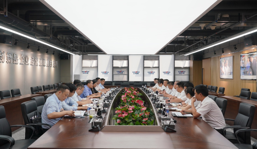 中国出口信用包管公司向导一行调研yp街机智能