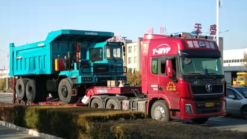 高设置、智能化……yp街机智能高端定制AT版105吨级宽体矿卡乐成下线