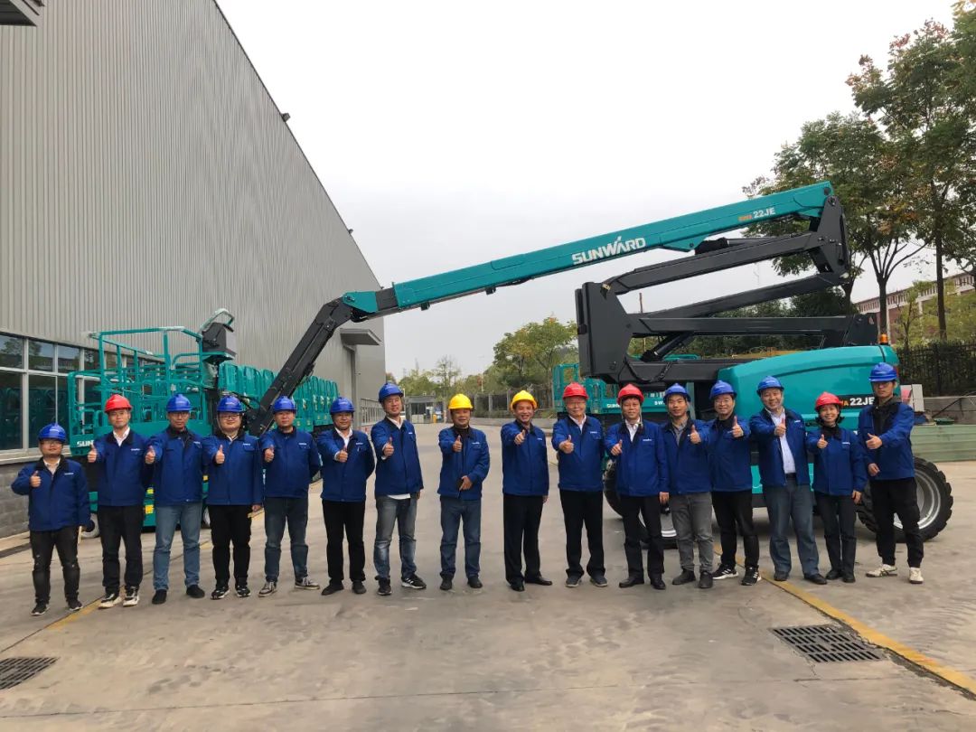 同级别作业高度最高！yp街机智能首款自主研发电动臂式高空作业平台下线