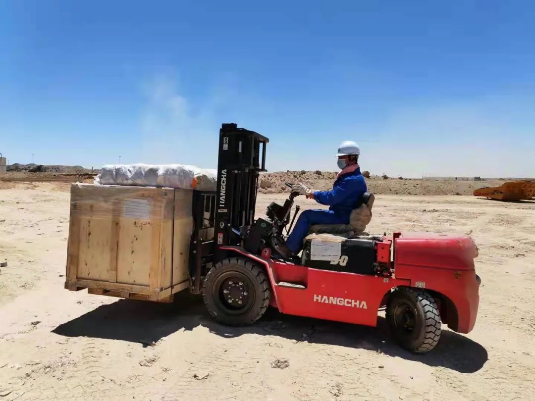 疫情当下，，，逆行非洲——yp街机智能凿岩装备团队外洋效劳纪实