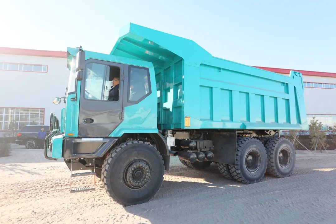 一连助力“双碳”目的！yp街机智能（鄂尔多斯）绿色智慧矿山研究院正式建设