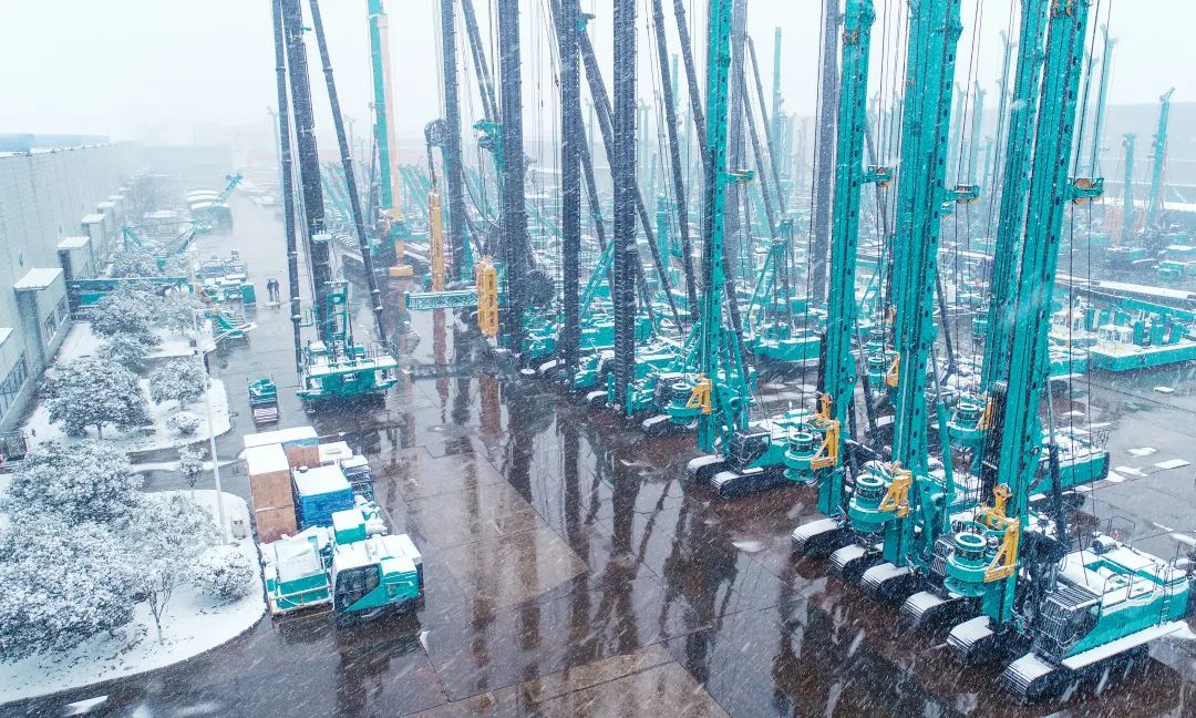 瑞雪兆有年，，，，，，，，邀您共赏雪中yp街机！