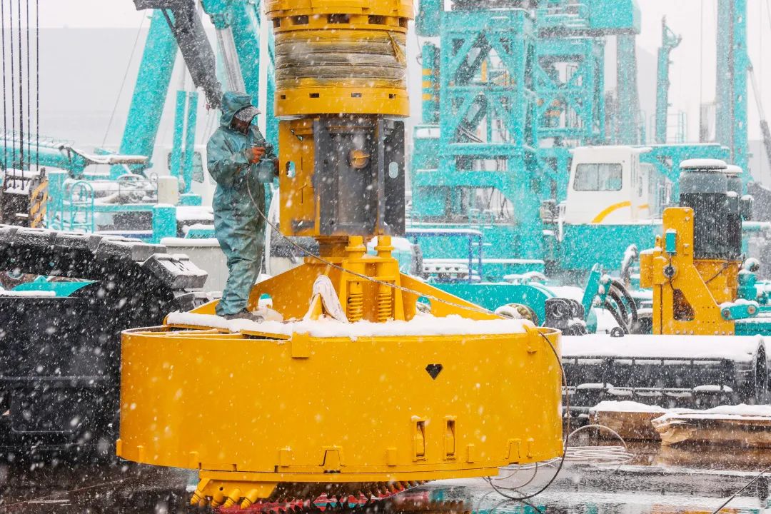 瑞雪兆有年，，，，，，，，邀您共赏雪中yp街机！