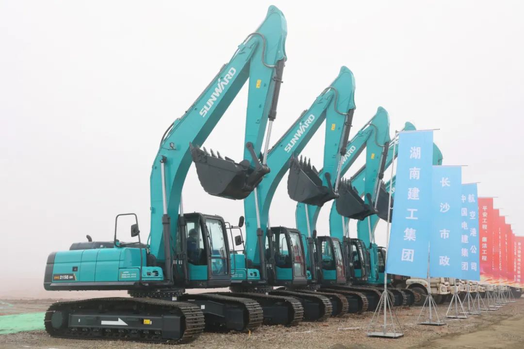 “yp街机绿”精彩亮相！yp街机智能装备周全助力长沙机场改扩建项目