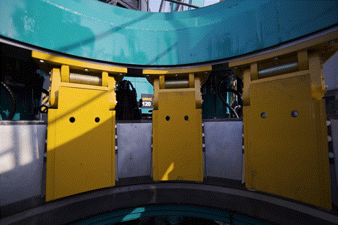 清静高效更环保！yp街机智能全回转全套管施工再添新利器