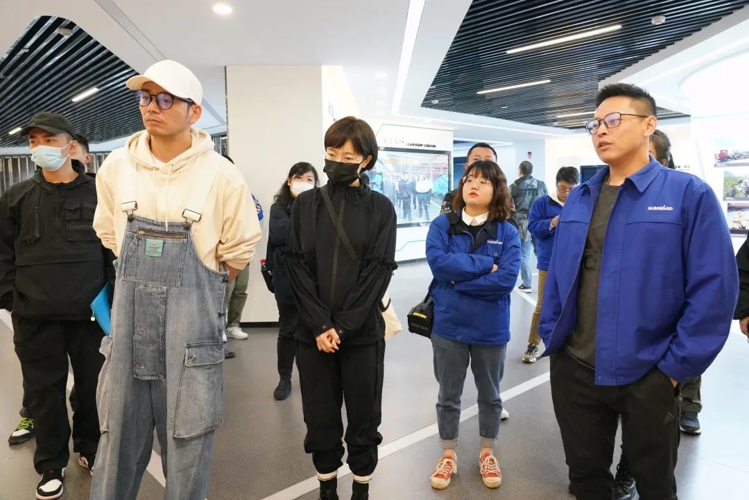 硬实力+软手刺！yp街机智能协拍电视剧《重中之重》开机