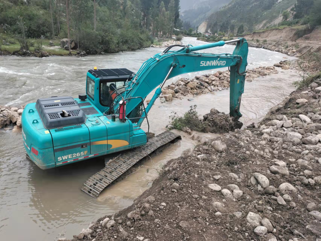 挑战天下第二高山脉！yp街机智能装备助力秘鲁安第斯国家公路项目建设