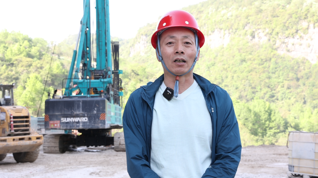 展现施工“奇效”！yp街机智能旋挖钻机强势助力炉慈高速公路建设