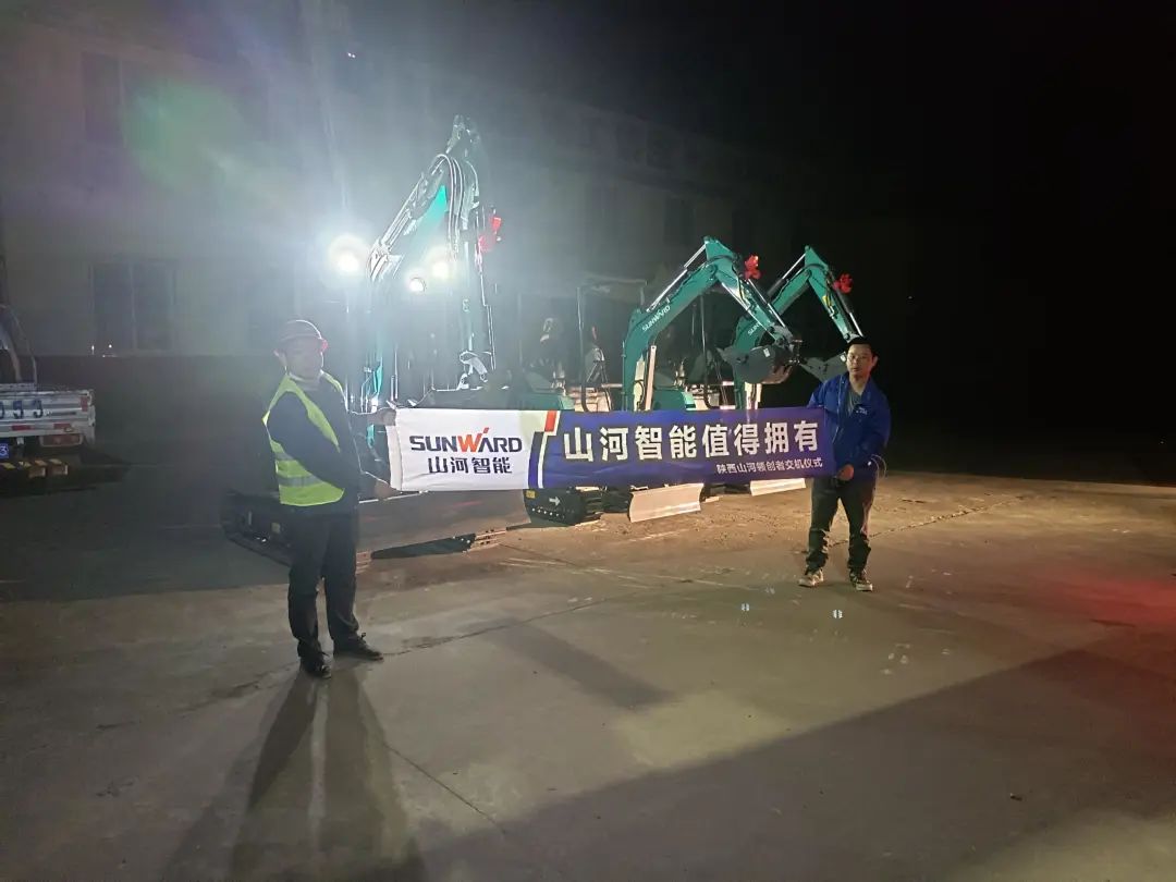 好效劳、好装备！yp街机智能挖掘机再获客户追加订单
