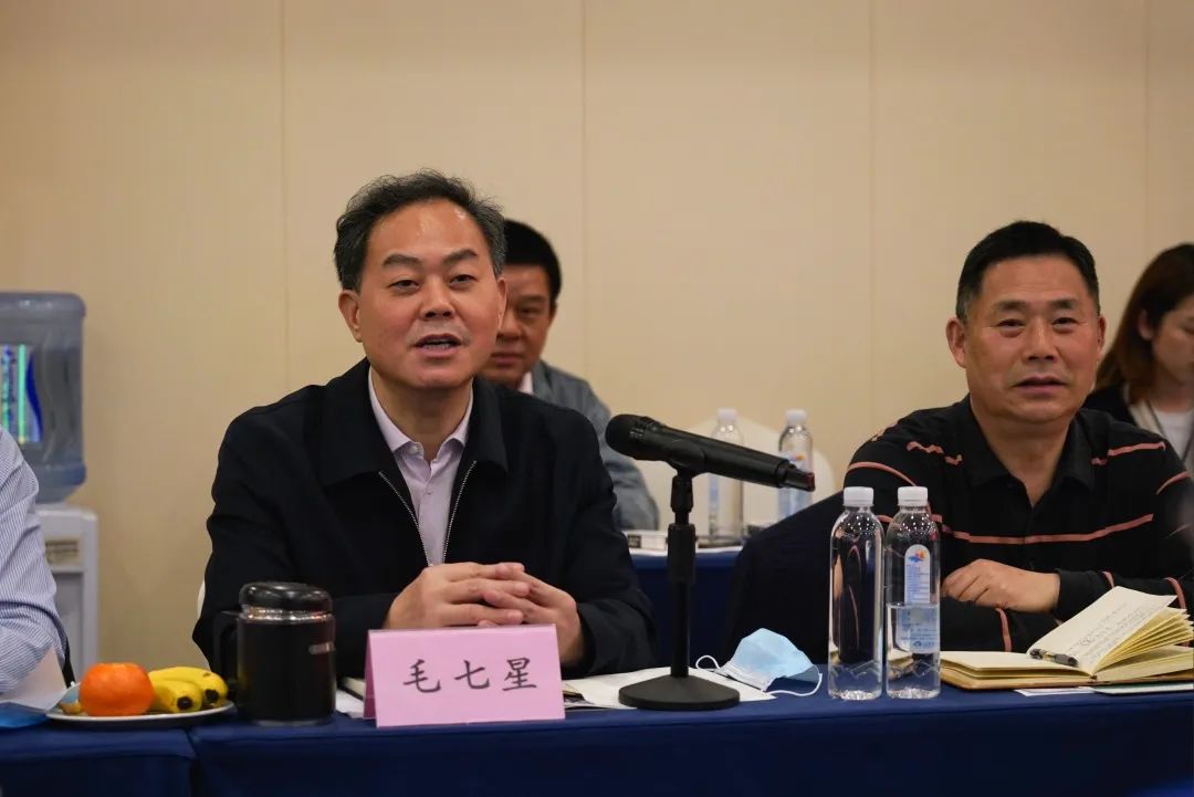 抱团出海，，，携手共赢！何清华带队赴湖南异地商会联合会造访交流