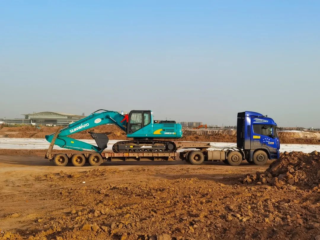 冲、冲、冲！带您感受yp街机智能挖掘机火热交机时刻