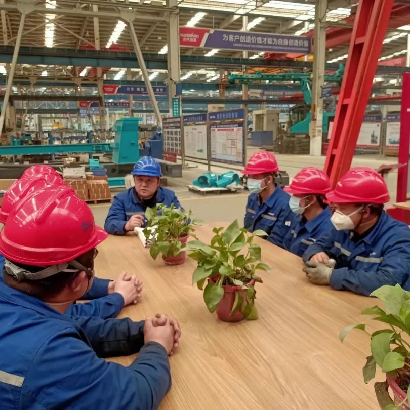 将斗争举行究竟！致敬yp街机劳动者