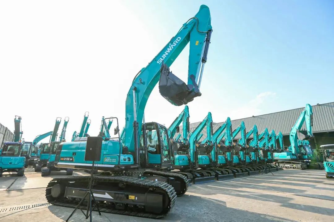 再获首单！yp街机智能成为湖南自贸试验区首单“融资租赁+工程机械装备出口”试点营业落地单位