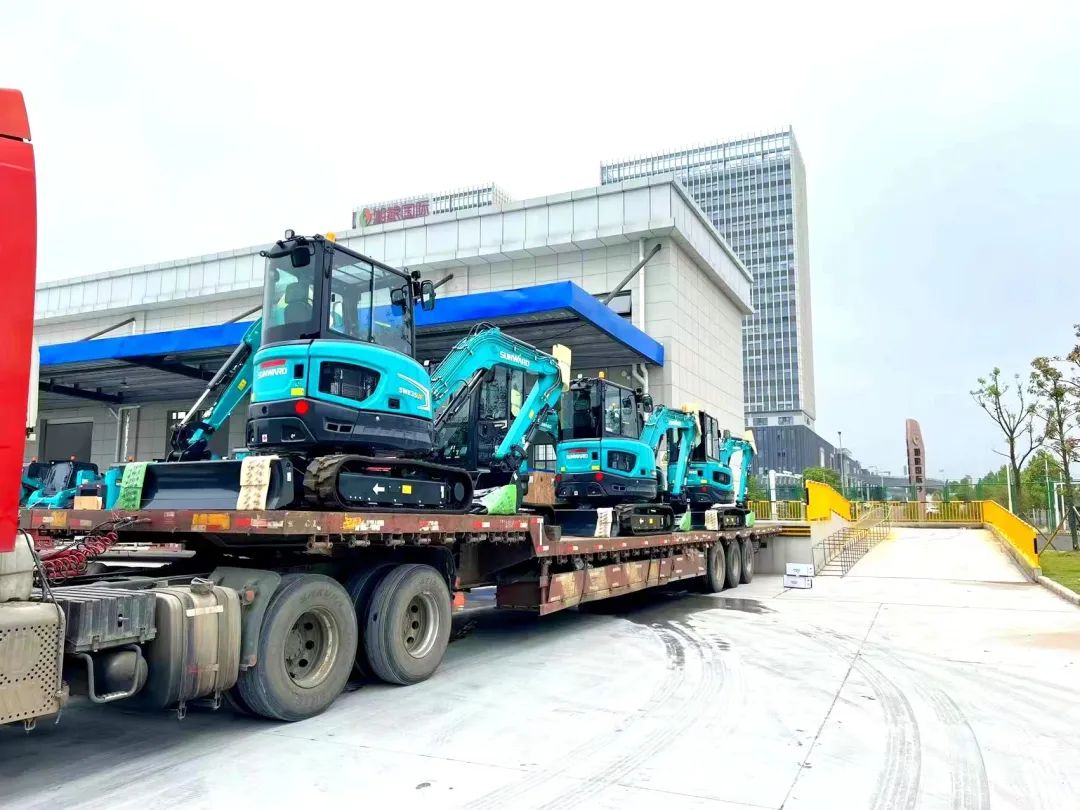 一连进军国际市。。。。。。。≈信钒嗔校ǔど常﹜p街机智能专列乐成首发