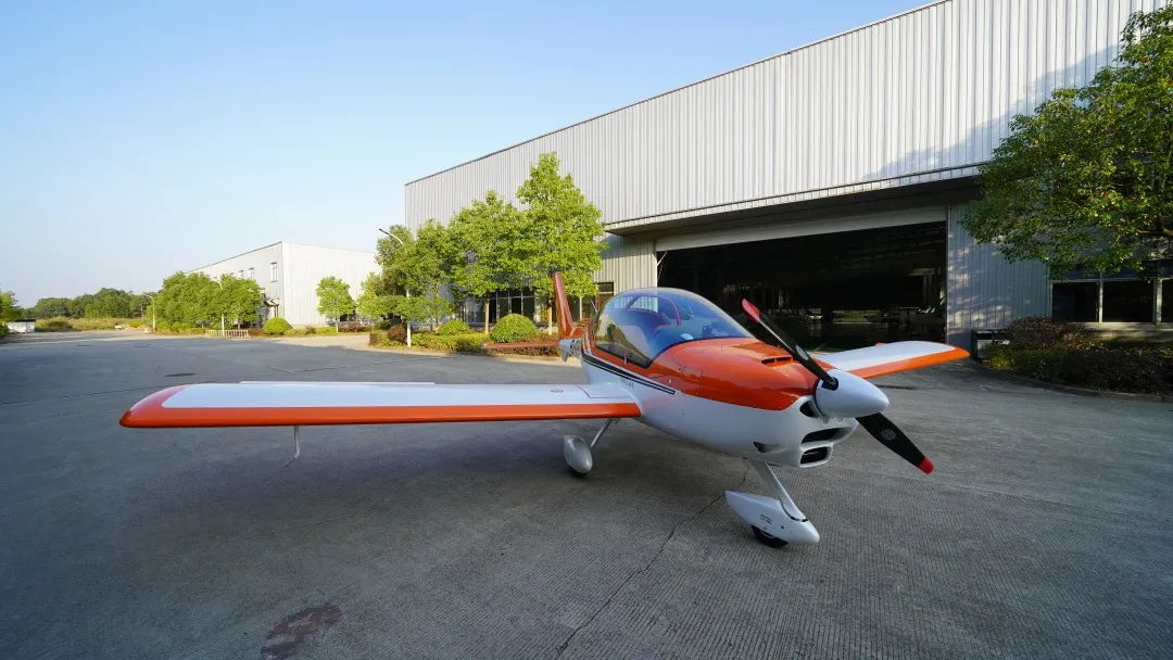 图集 | 阿若拉穿“鲨”衣，，，，，，尚有更多套装为天空添彩！