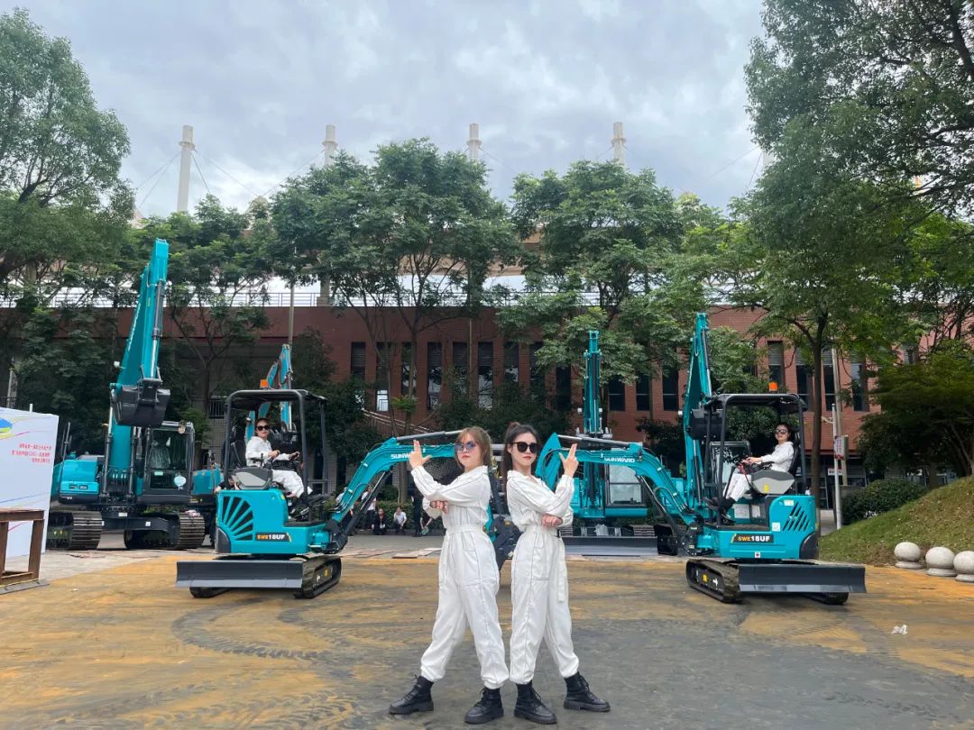 “太绝了！”yp街机智能代表长沙精彩亮相湖南省第一届职业手艺大赛特技绝活展演