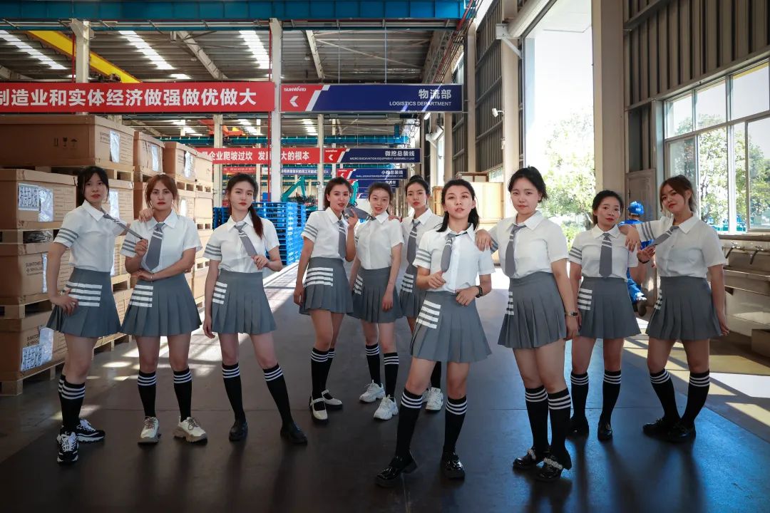 又酷又辣又炫！yp街机智能第二届挖机废物来了