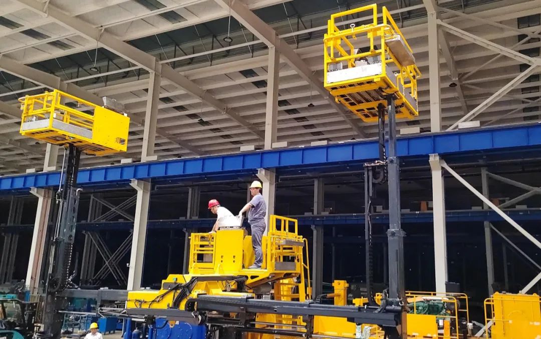 为铁路运输保驾护航！yp街机智能自主研制首套三平台作业装置乐成交付