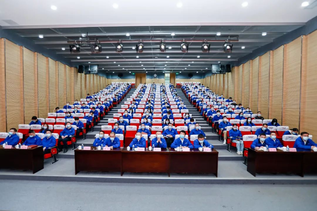 振奋人心！yp街机智能党员干部集中收看党的二十大开幕会盛况