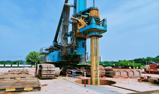 超等“桩”备实力亮剑！yp街机智能携手武汉乐成建设攻克燕矶长江大桥重大地层施工难题