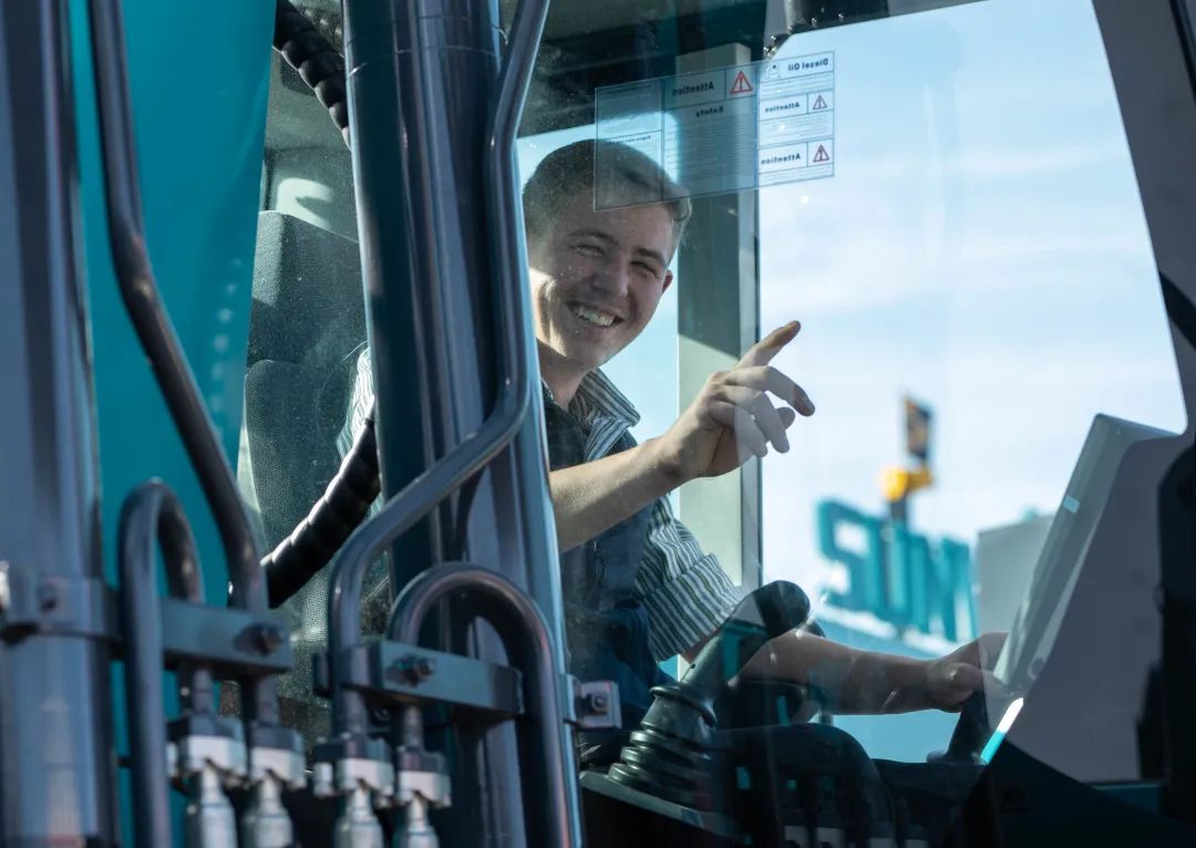 Bauma 2022 | 一组火热现场图带您重温yp街机智能德国宝马展之旅