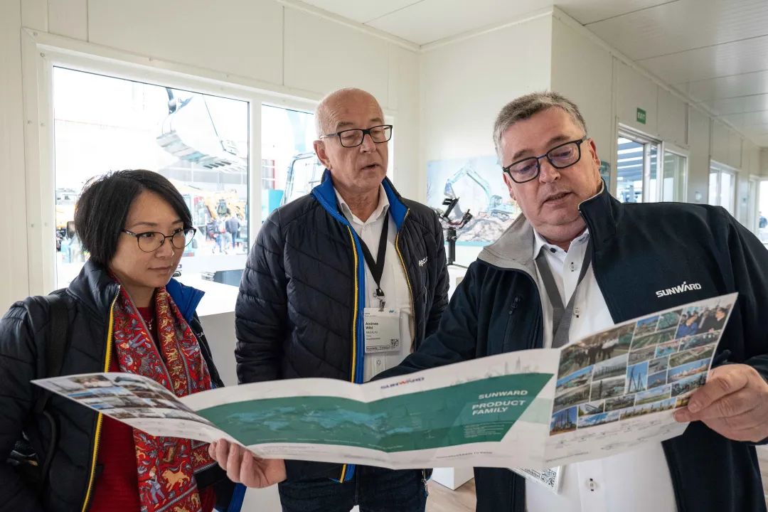 Bauma 2022 | 一组火热现场图带您重温yp街机智能德国宝马展之旅
