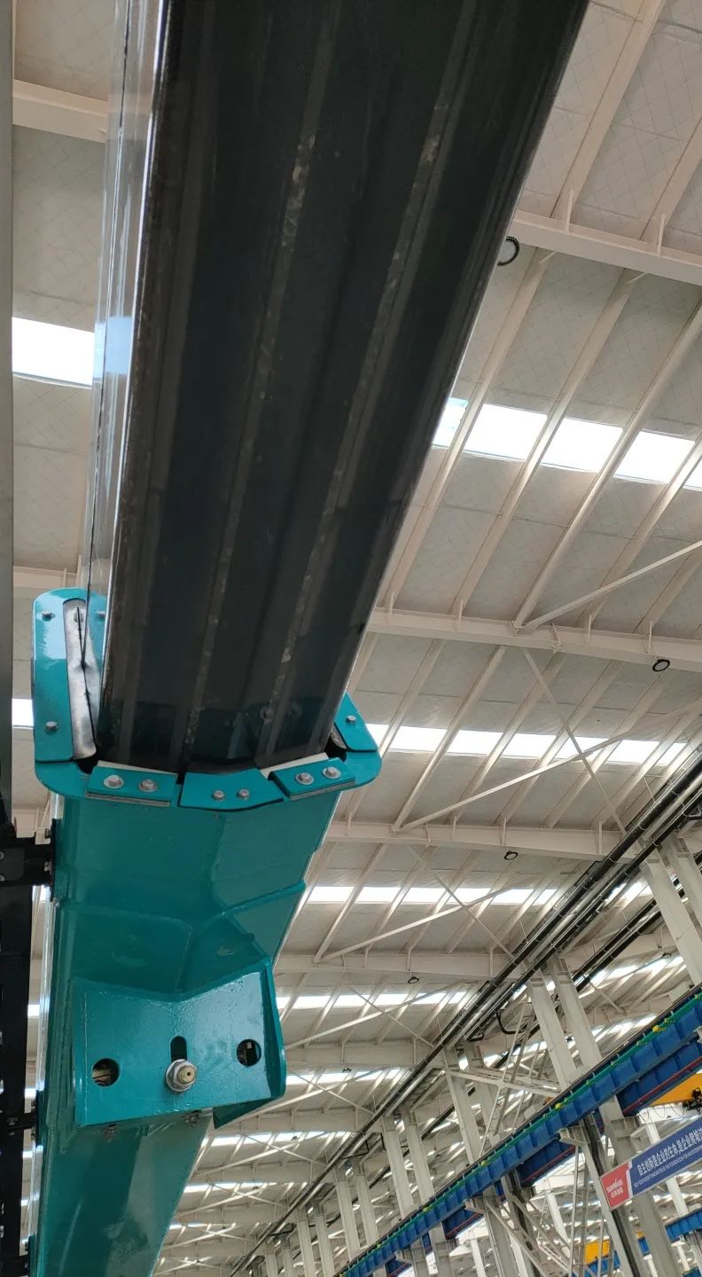 无需扩桥！yp街机智能国四款32米直臂式高空作业平台乐成下线