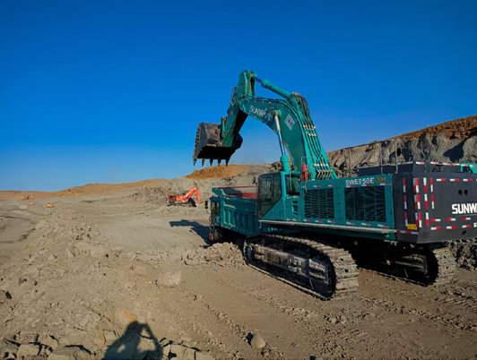 为矿山清静生产保驾护航！yp街机智能挖掘机械重装出击