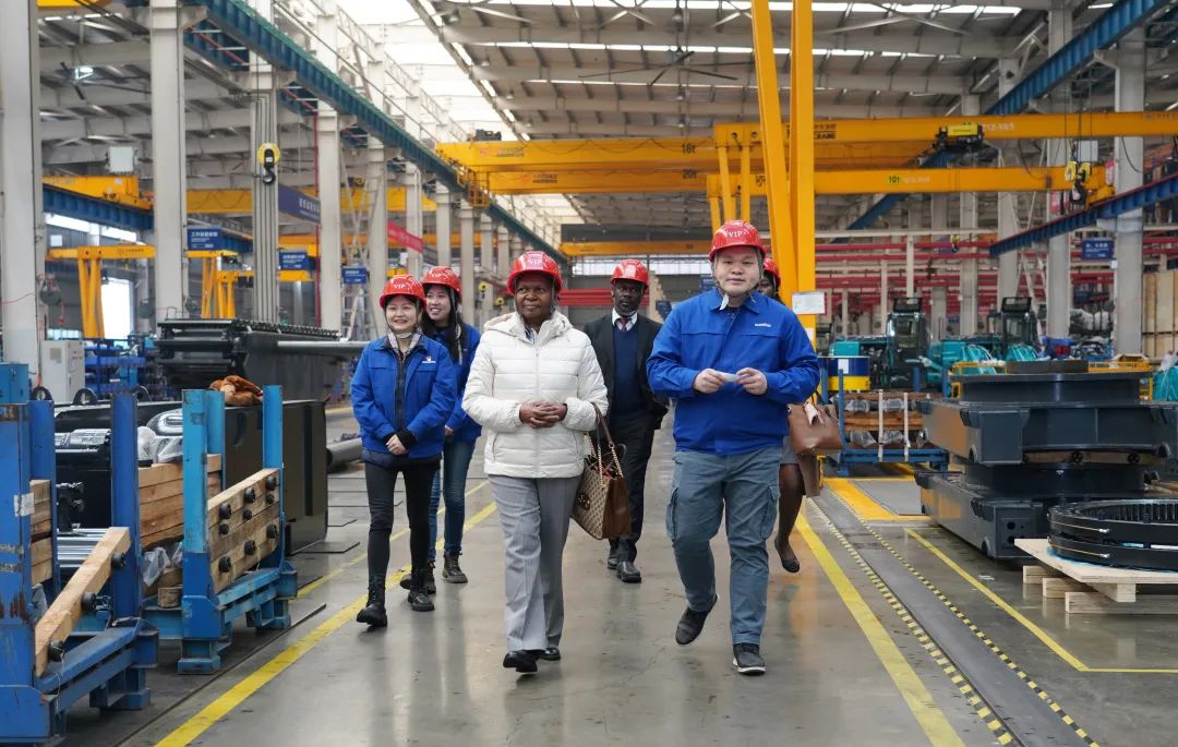 乌干达驻华大使到访yp街机智能