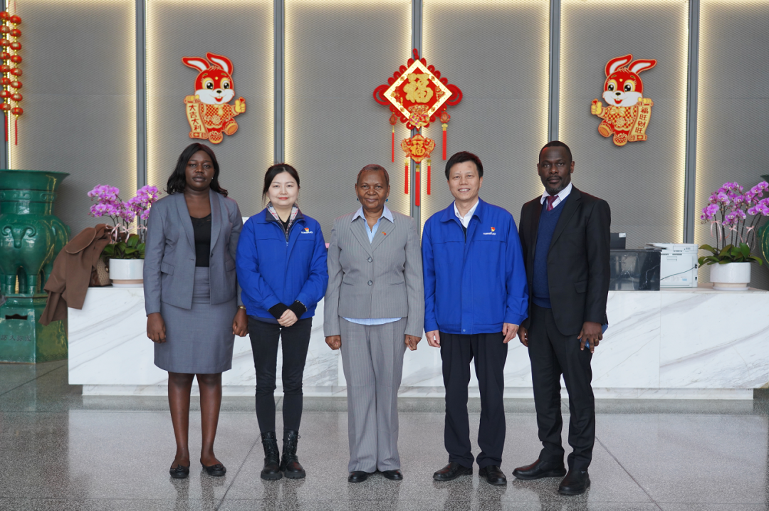 乌干达驻华大使到访yp街机智能