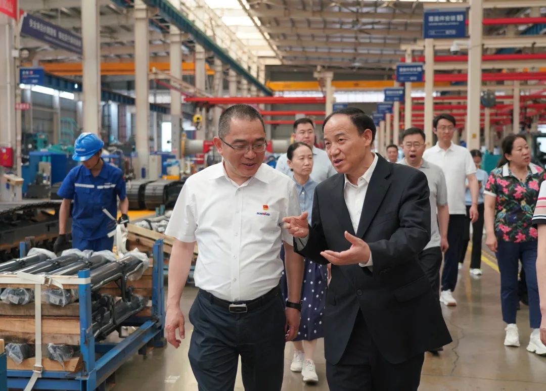 太原市政协主席操学诚调研yp街机智能