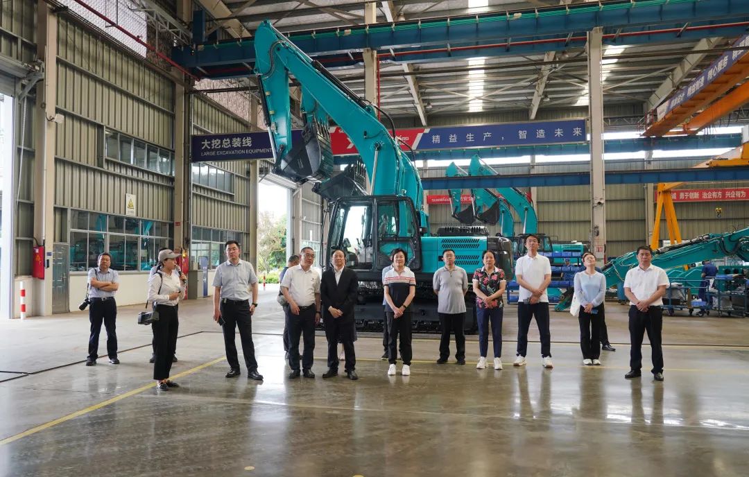 太原市政协主席操学诚调研yp街机智能