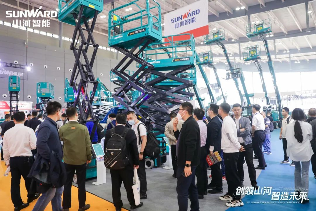 聚焦电动化、智能化！yp街机智能全系列高空机械产品亮相长沙展