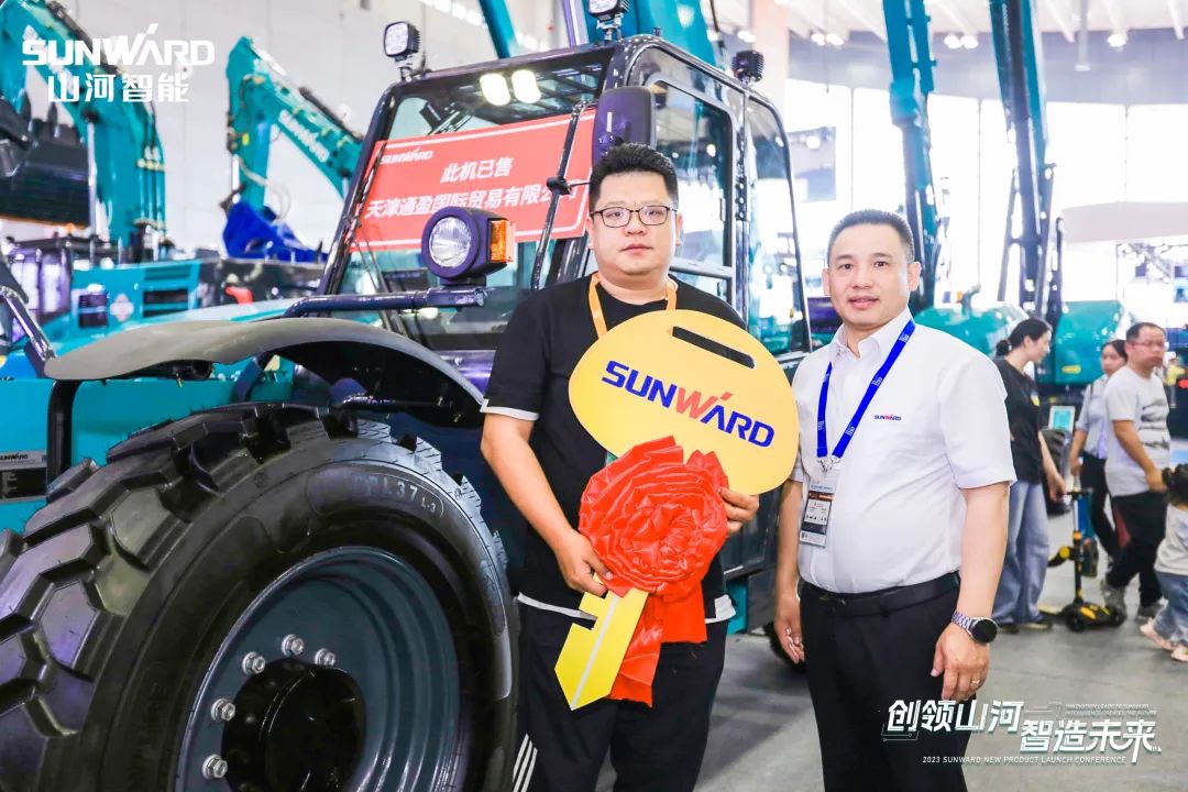 聚焦电动化、智能化！yp街机智能全系列高空机械产品亮相长沙展