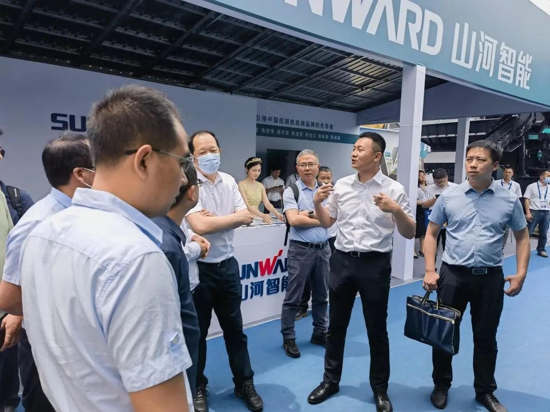 携手共建“一带一起”，，，yp街机智能地下工程装备广受关注