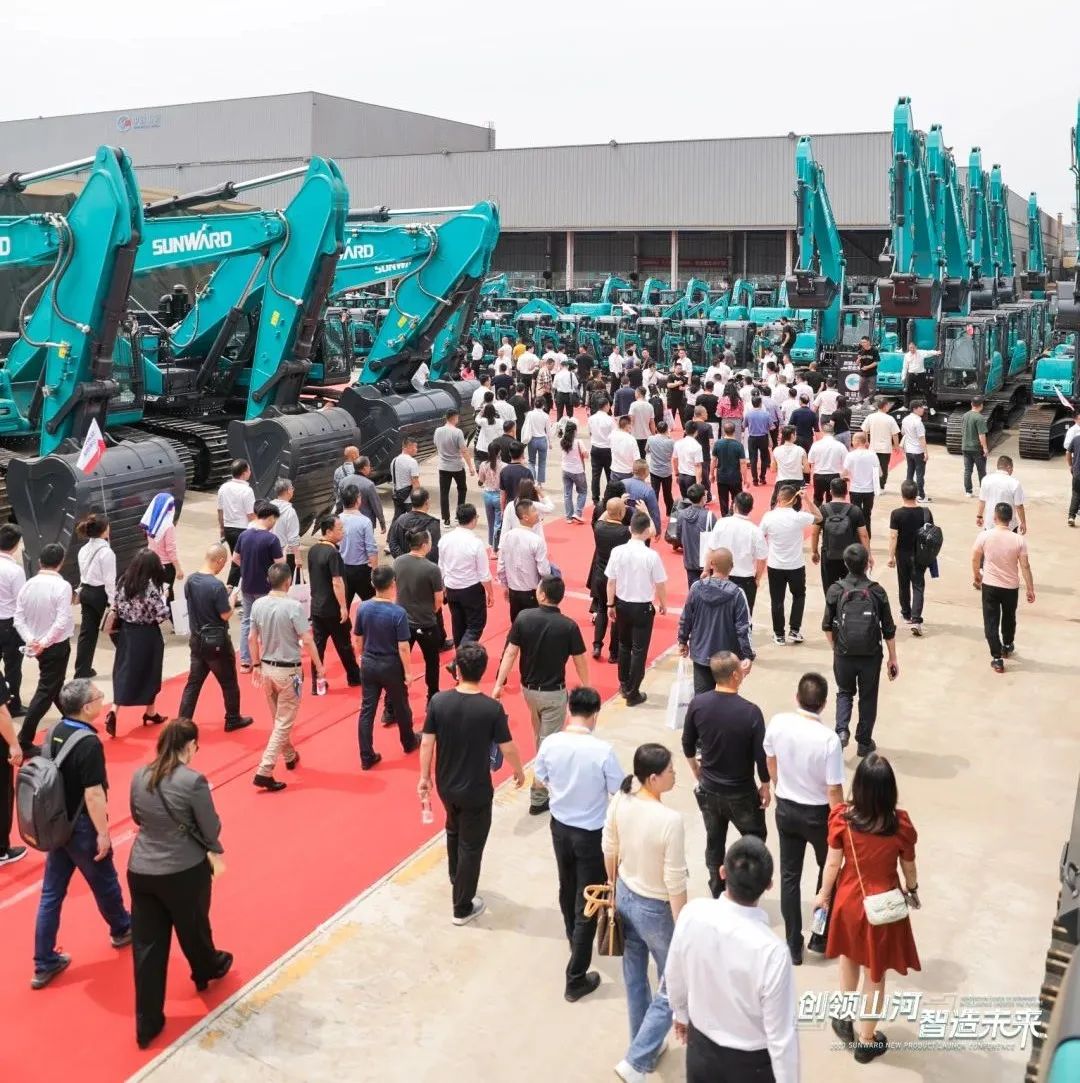 精品出击、互动一直！yp街机智能F系列挖掘机闪灼长沙展