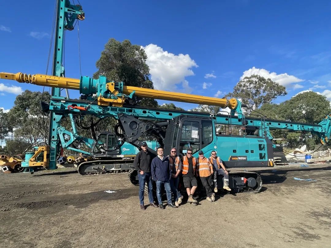 劳动庆幸，，，，，创立伟大！纪录那些通俗且伟大的劳动瞬间