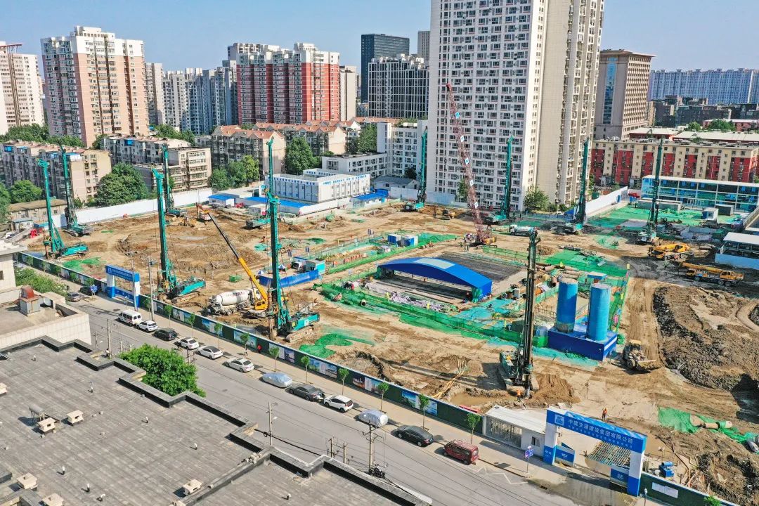 闪灼首都！yp街机智能旋挖钻机集群助力民生工程