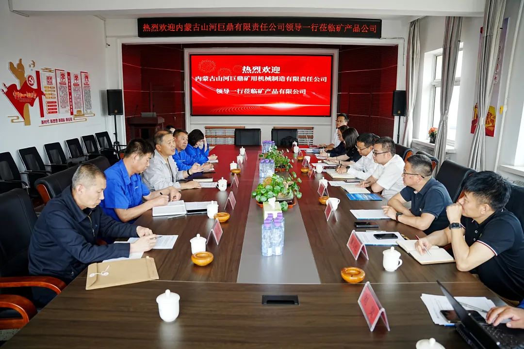 一连助力“双碳”目的，，，，yp街机巨鼎LNG矿卡在辽宁批量应用