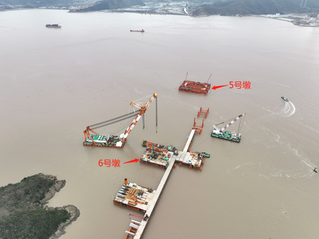 新战绩+1！yp街机智能超等旋挖钻机创6.3米直径钻孔新纪录